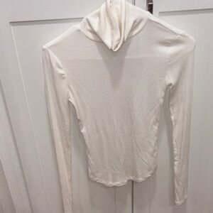 White long sleeve ribbed turtleneck from Aritzia